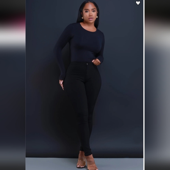 Super High Waisted Stretchy Jeans - Picture 2 of 4